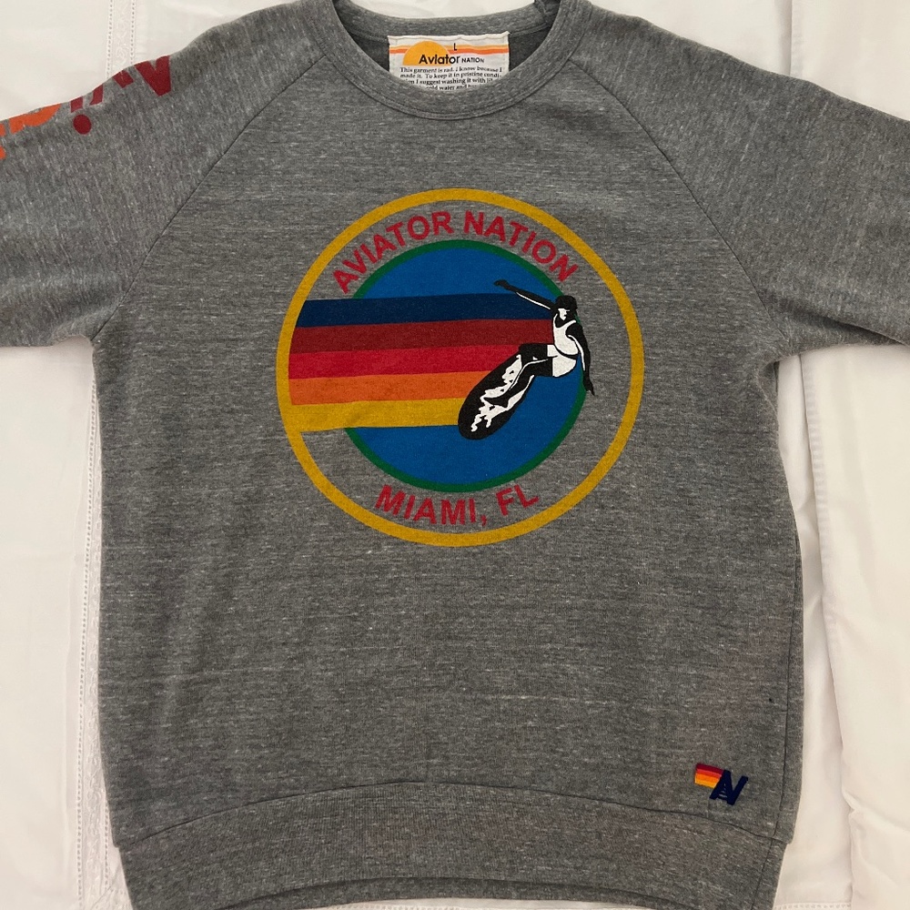 Aviator nation sweatshirt (size large)